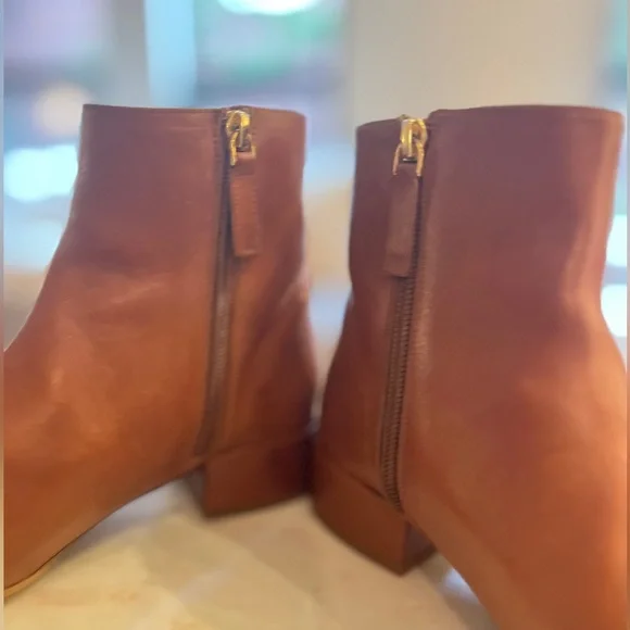 RARE — NEVER WORN Sézane Low Léa Bottines in cognac brown - Picture 9 of 12